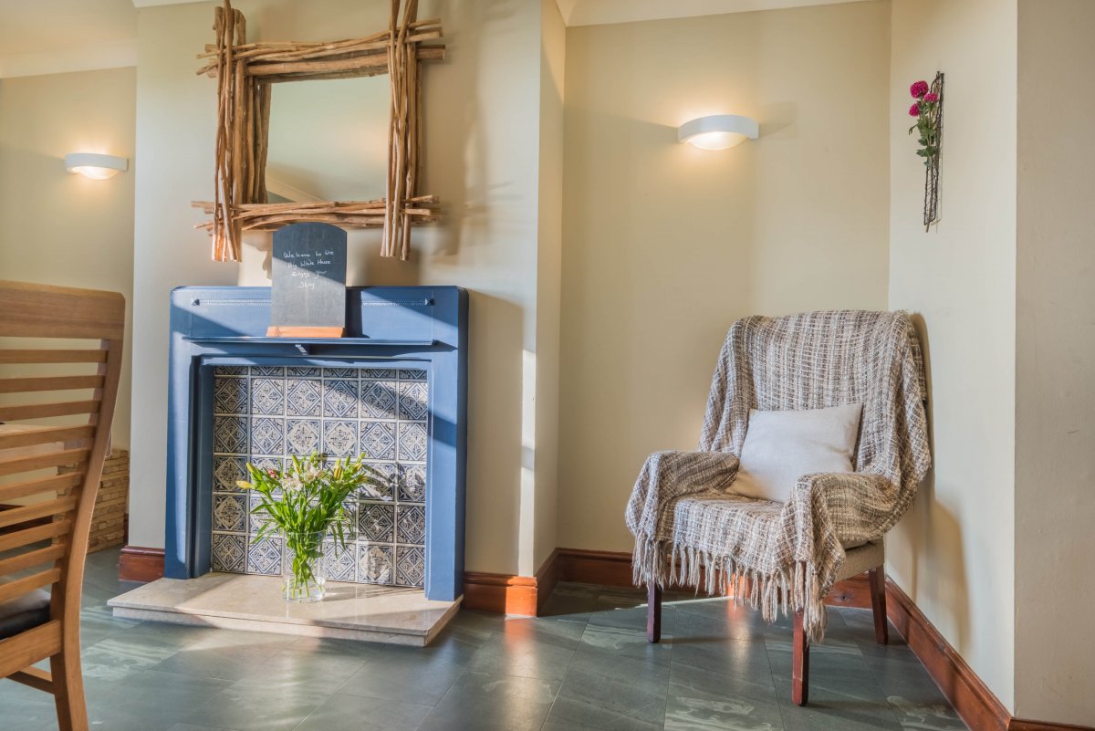 Big White House Large Holiday House in the Lake District